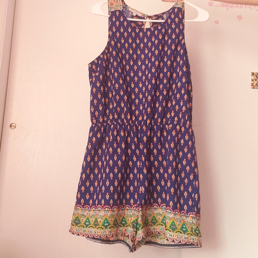 charlotte russe Casual patterned romper